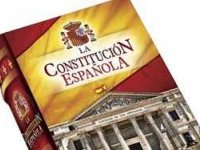 Celebrando el Aniversario de La Constitución